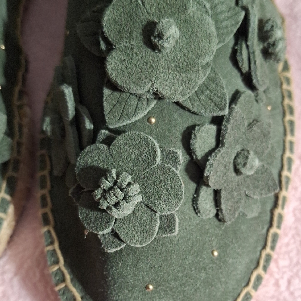 Talbots Green Floral Suede Loafers - Picture 3 of 7